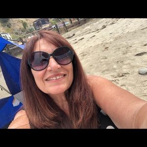 Meet your Posher, Tray